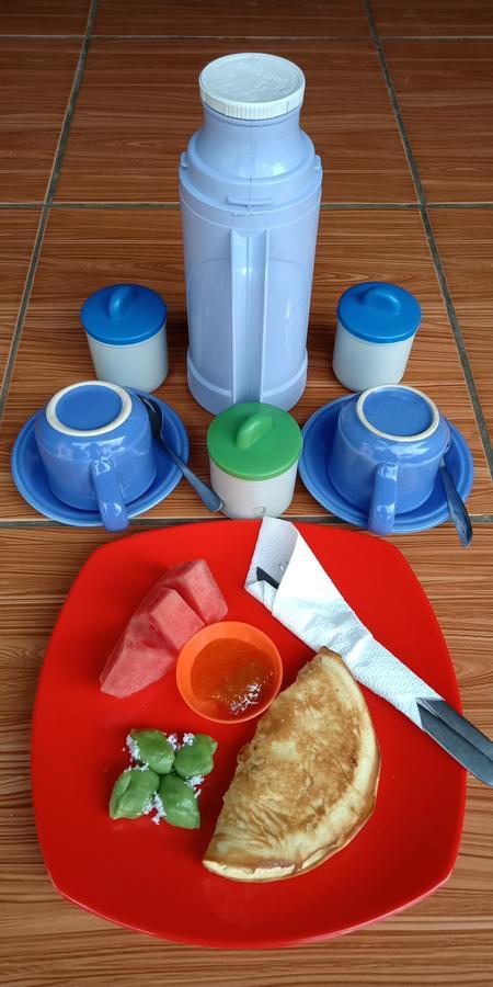 Kubu Sari Guest House Pemuteran Eksteriør bilde