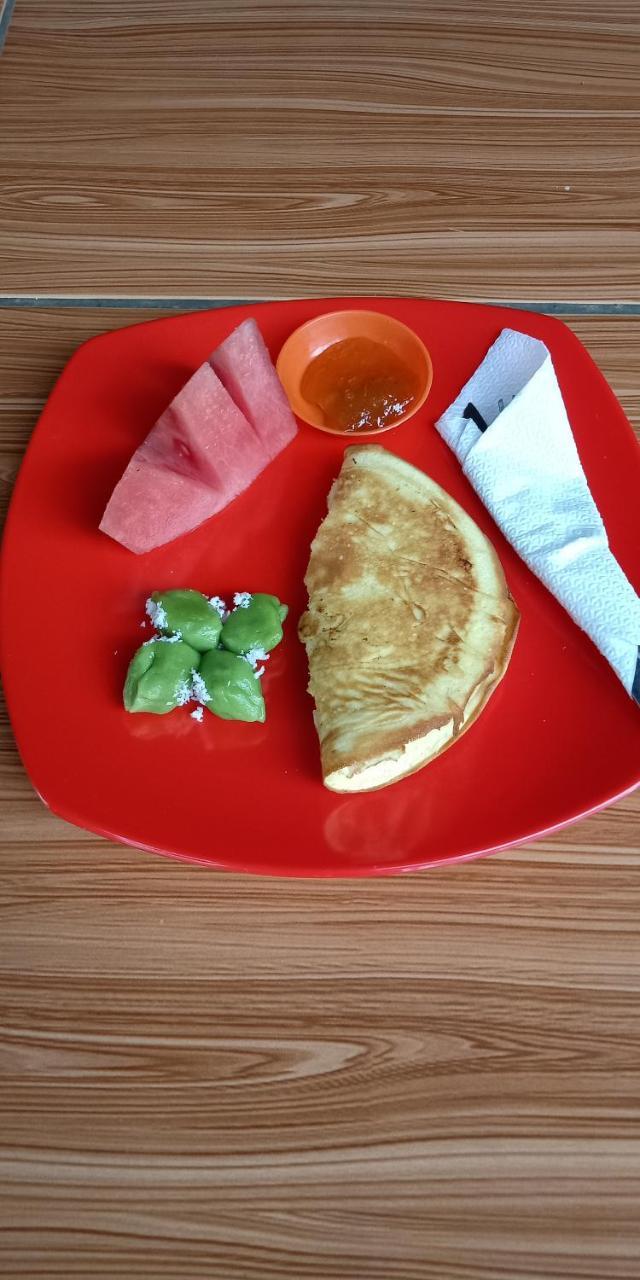 Kubu Sari Guest House Pemuteran Eksteriør bilde